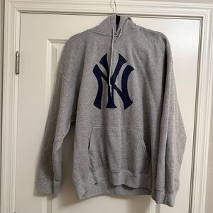 New York Yankees Gray Hoodie